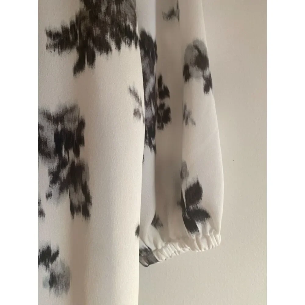 Ann Taylor XXL White Black Watercolor Floral Pleated Neck Long Sleeve Blouse